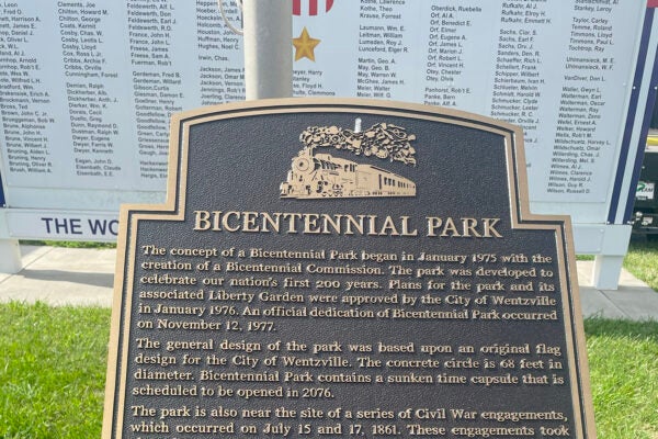 bicentinieal park marker with description