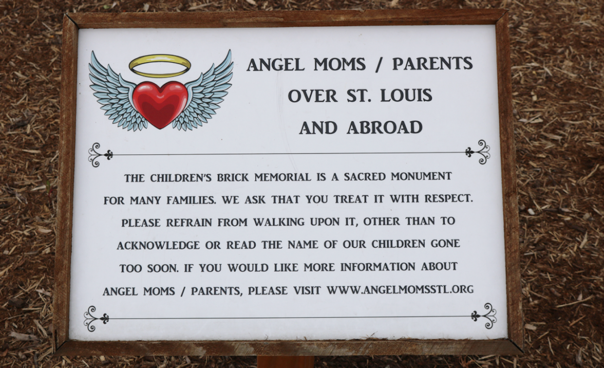 Angel Moms plaque